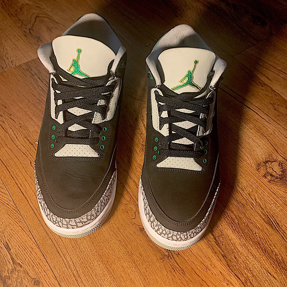Jordan 3 (Pine Green)